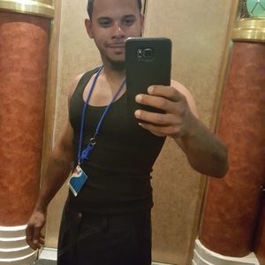 Meet your Posher, Louis